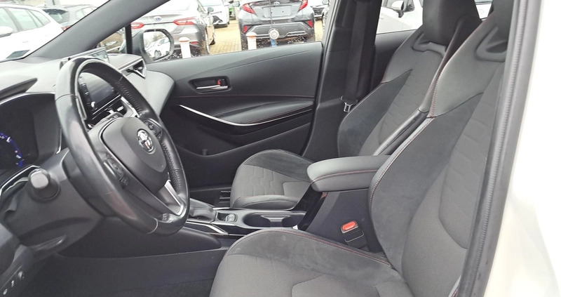 Toyota Corolla cena 84900 przebieg: 107644, rok produkcji 2019 z Glinojeck małe 172